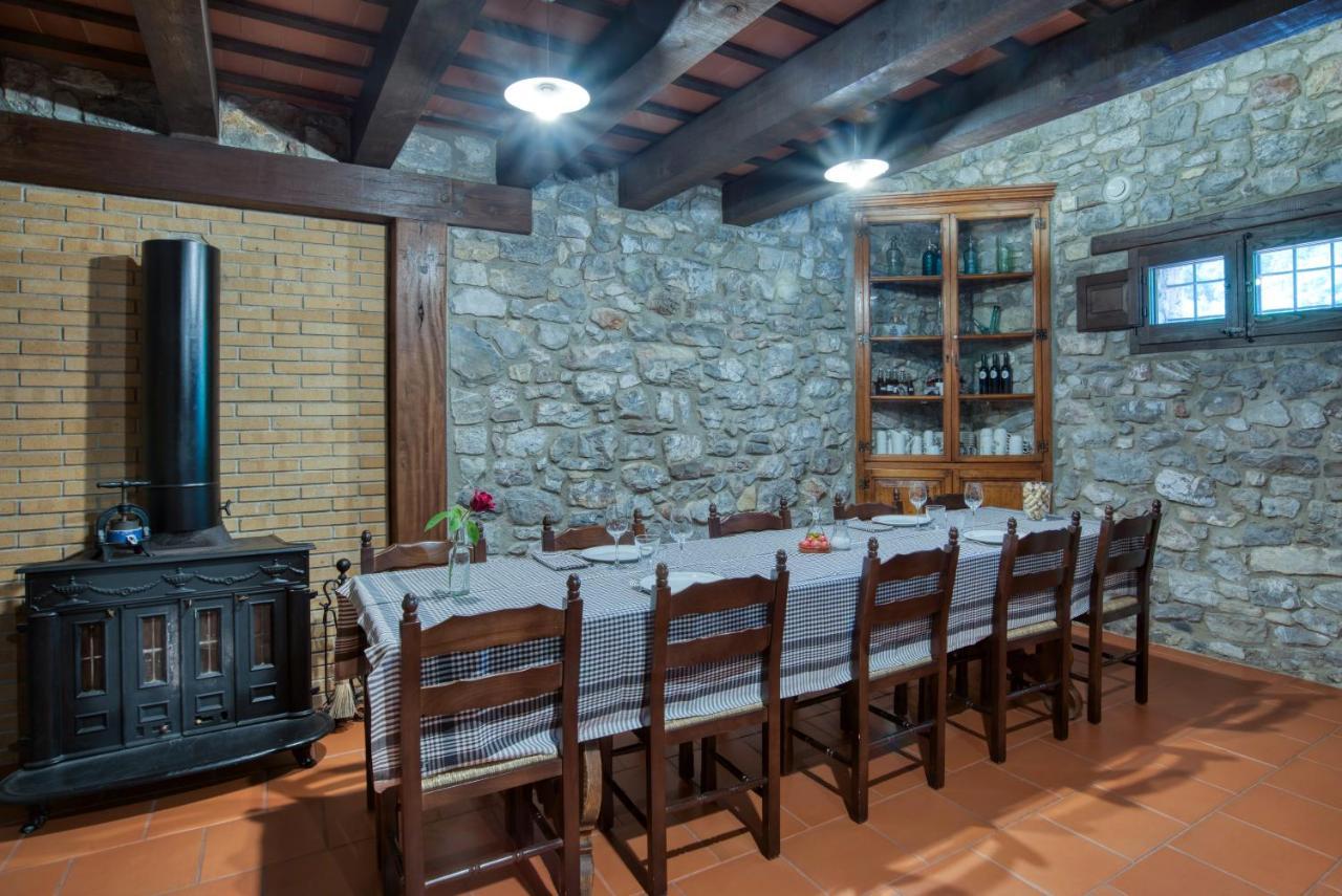 Mas Pineda Villa Oix Bagian luar foto